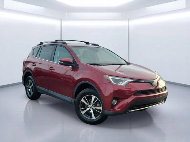 Used 2018 Toyota RAV4 XLE FWD video 1