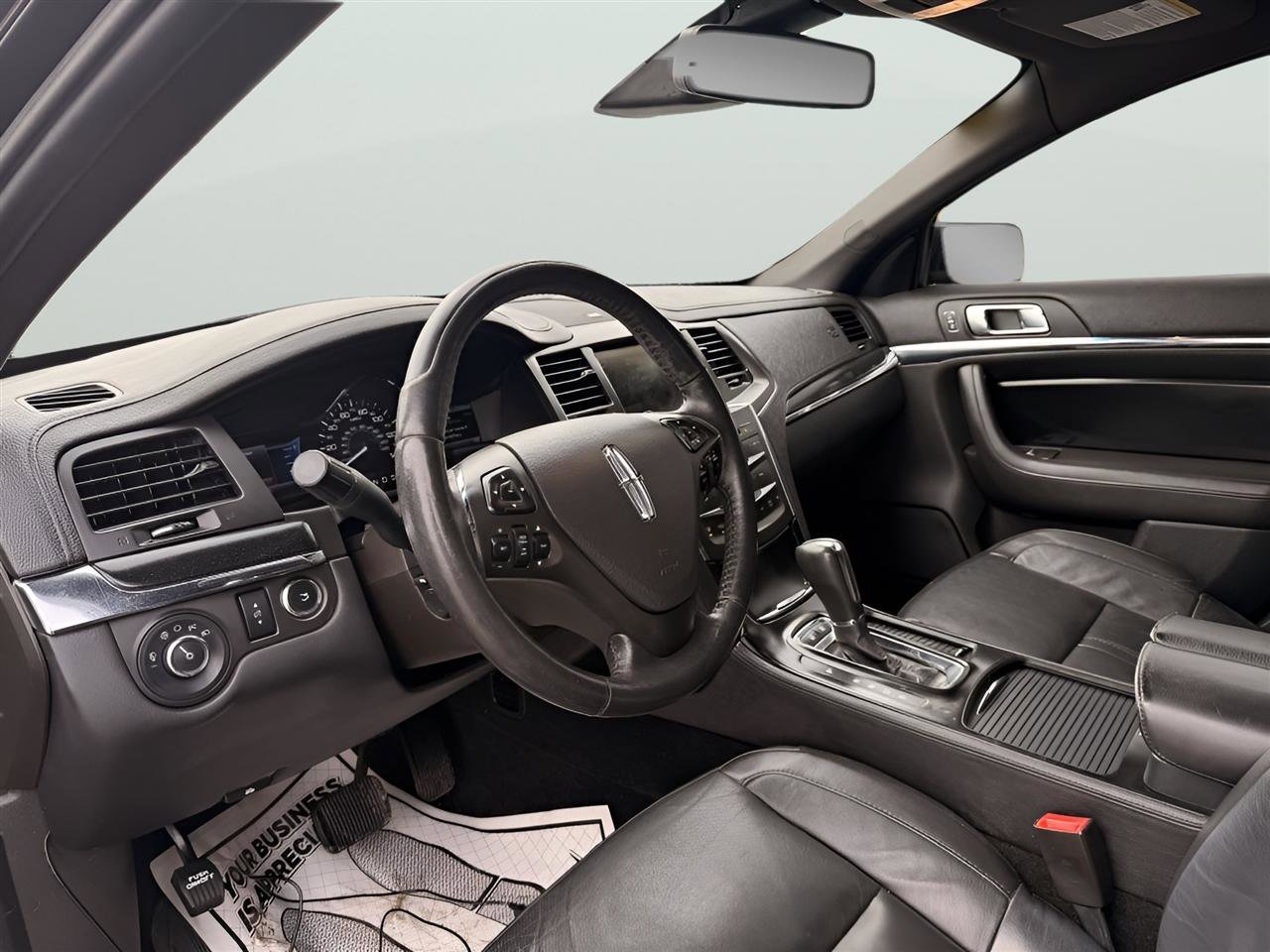 Used 2015 Lincoln MKS w/ Equipment Group 101A FWD image 11