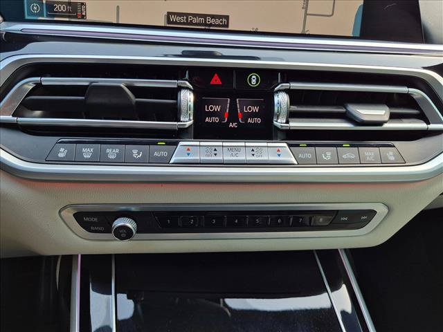 Used 2022 BMW X7 M50i w/ Dynamic Handling Package AWD/4WD image 10