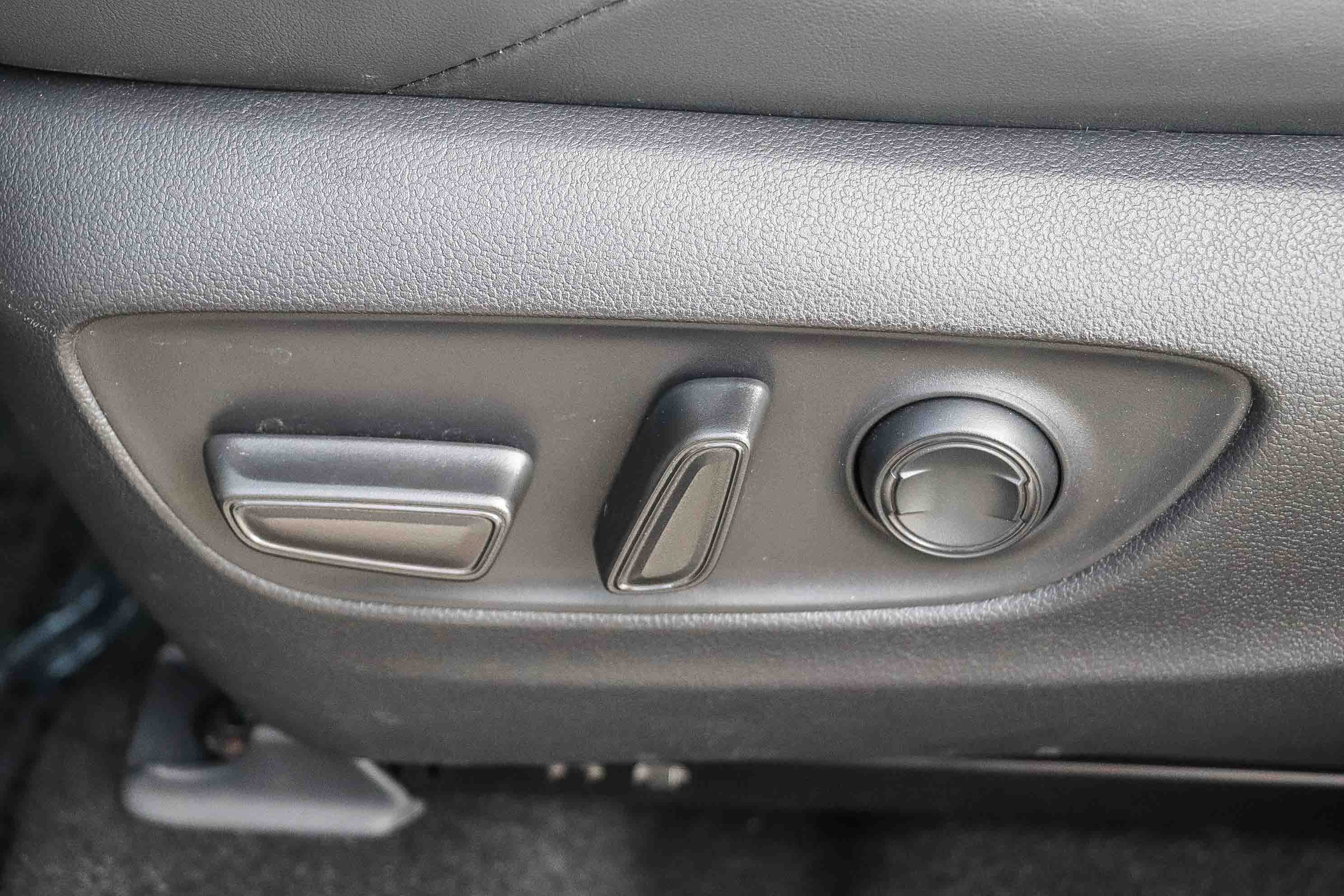 Certified 2024 Toyota RAV4 XSE w/ Premium Package image 21