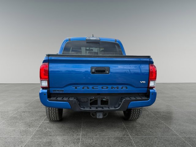 Certified 2017 Toyota Tacoma TRD Sport w/ Premium & Technology Package AWD/4WD image 4