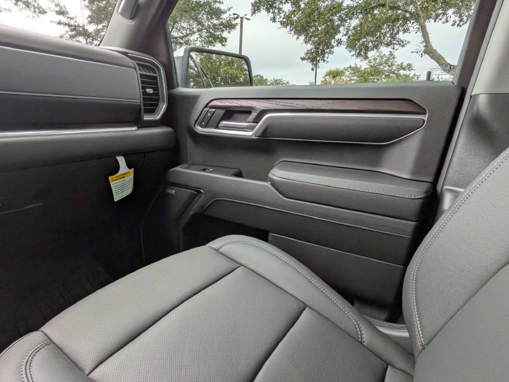 New 2026 GMC Sierra 1500 SLT w/ SLT Premium Plus Package AWD/4WD image 14