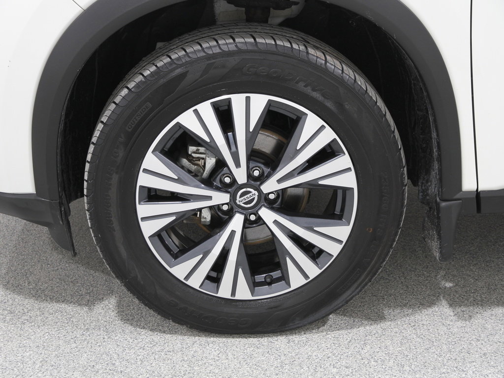 Used 2021 Nissan Rogue SV image 21