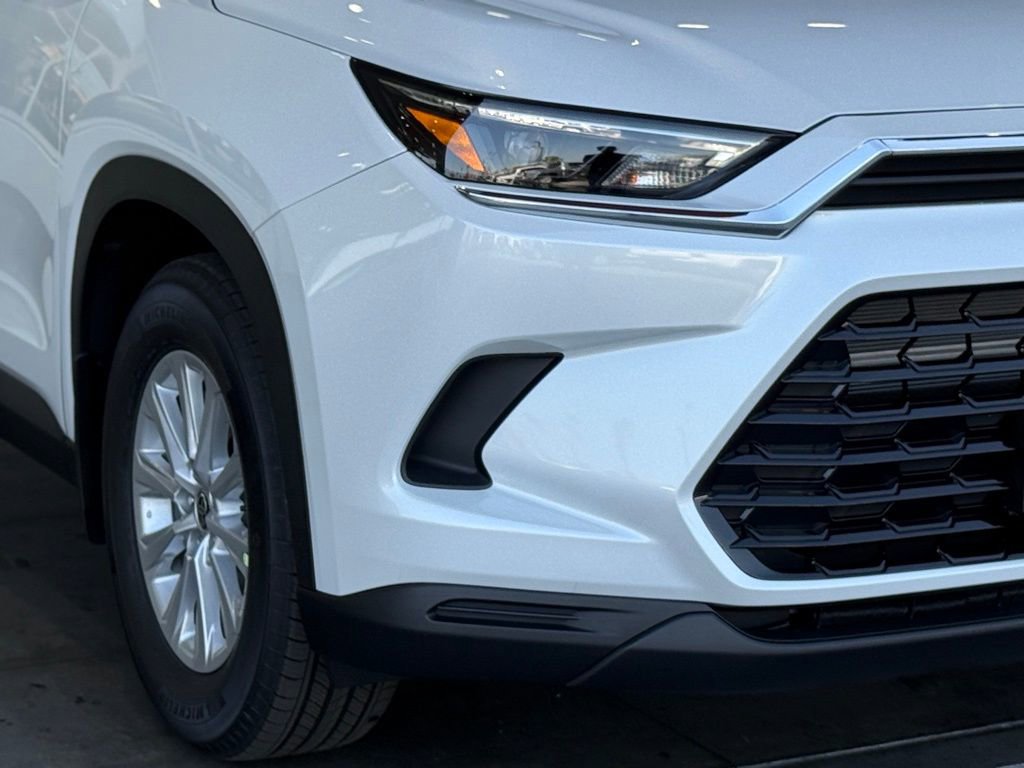 New 2026 Toyota Grand Highlander XLE image 8