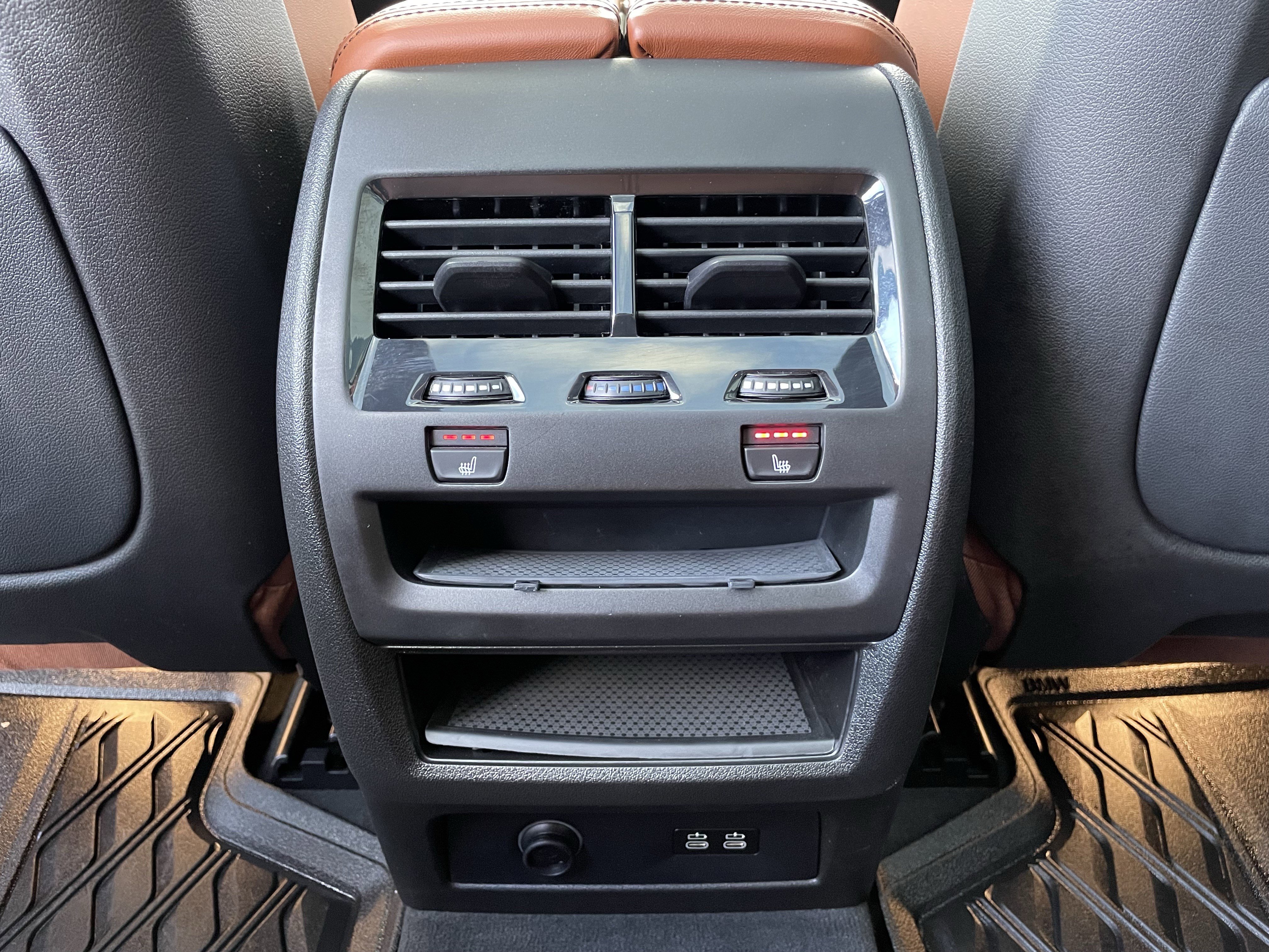 Used 2024 BMW X5 xDrive40i w/ Executive Package image 26