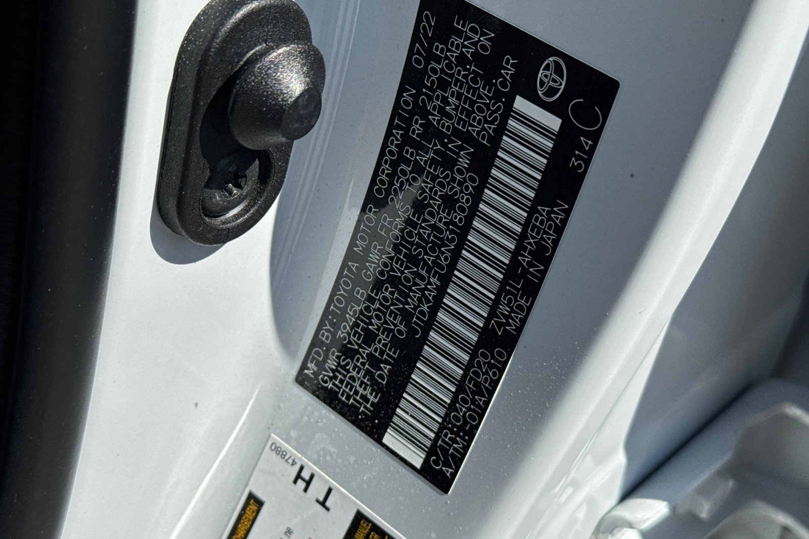 Certified 2022 Toyota Prius LE FWD image 28