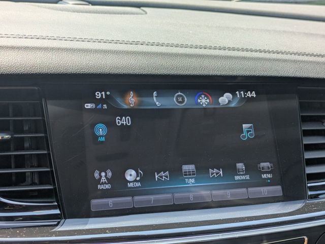 Used 2018 Buick Regal Essence w/ Driver Confidence Package #1 AWD/4WD image 23
