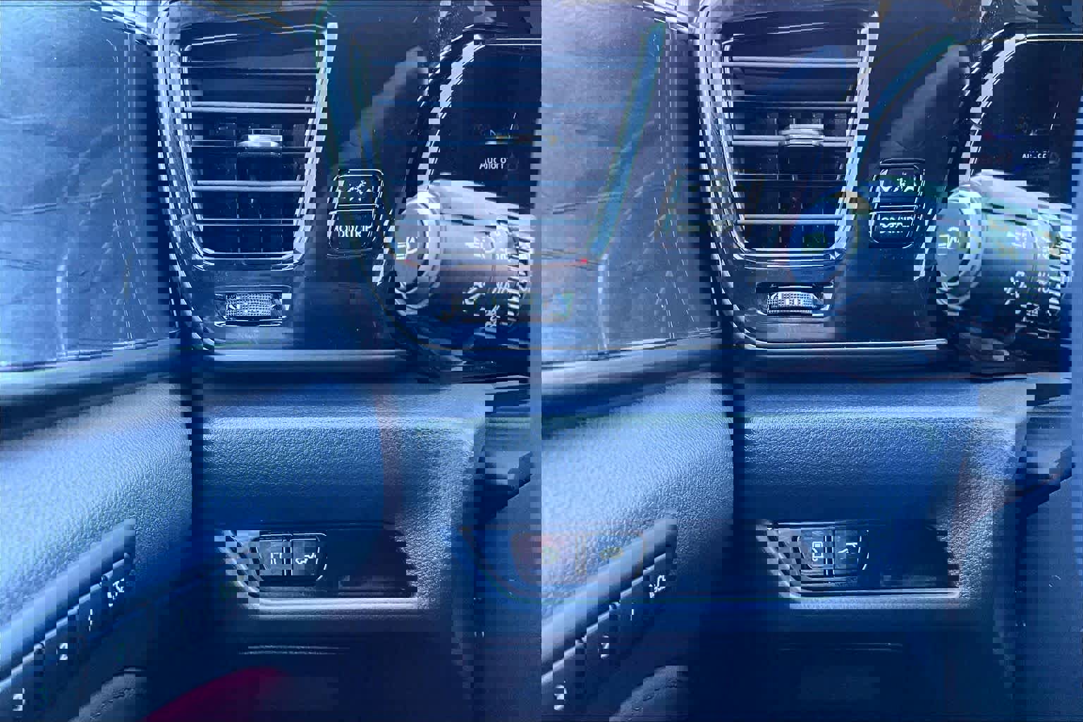 Used 2025 Lexus NX 250 FWD w/ Accessory Package (Z1) image 36