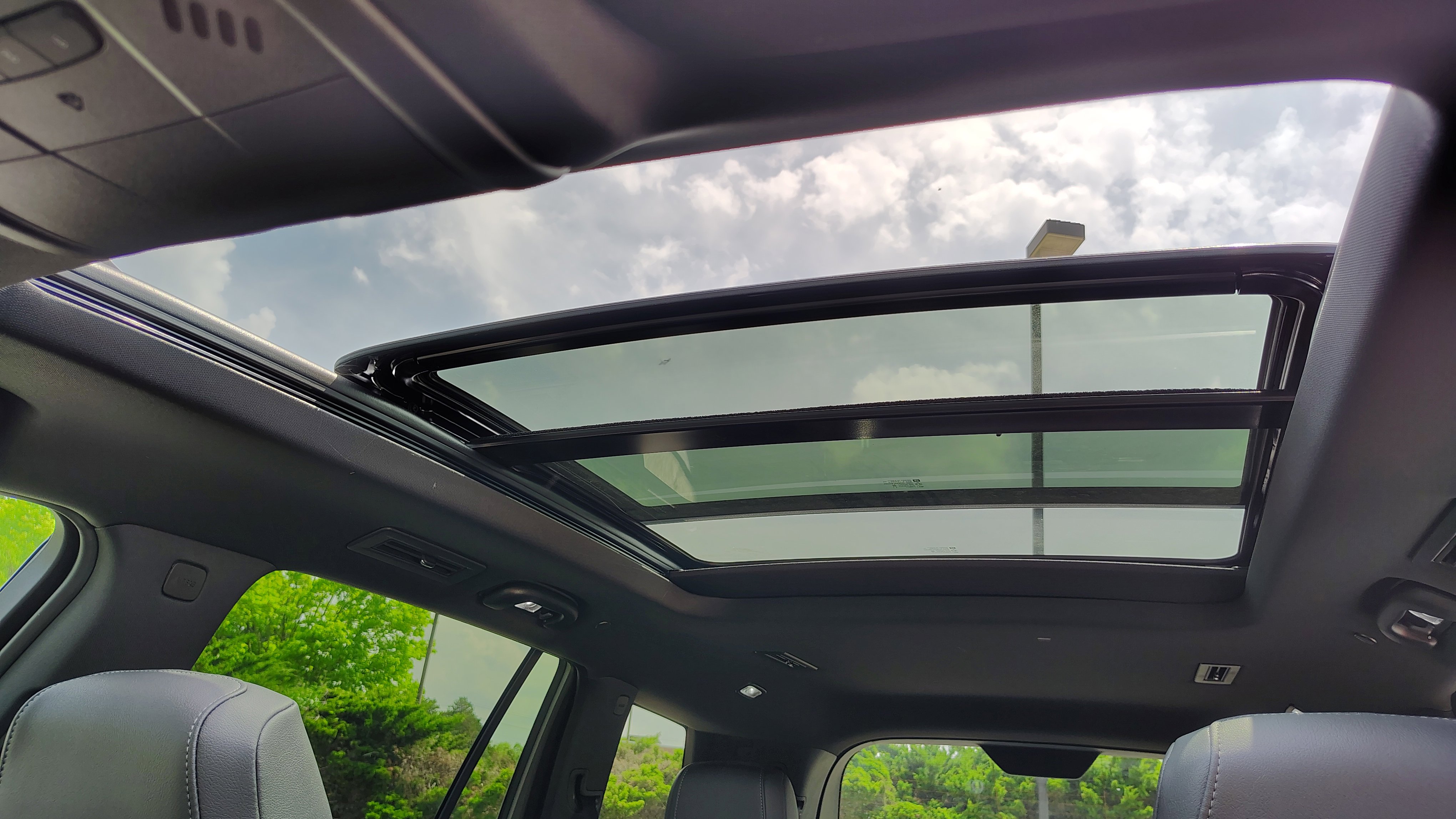 New 2025 Cadillac XT6 Luxury w/ LPO, Premium Carpet Package image 33