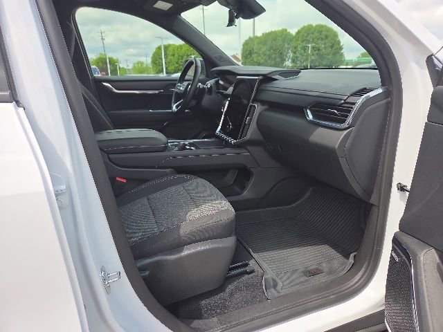 Used 2026 GMC Acadia Elevation w/ LPO, Floor Liner Package AWD/4WD image 52