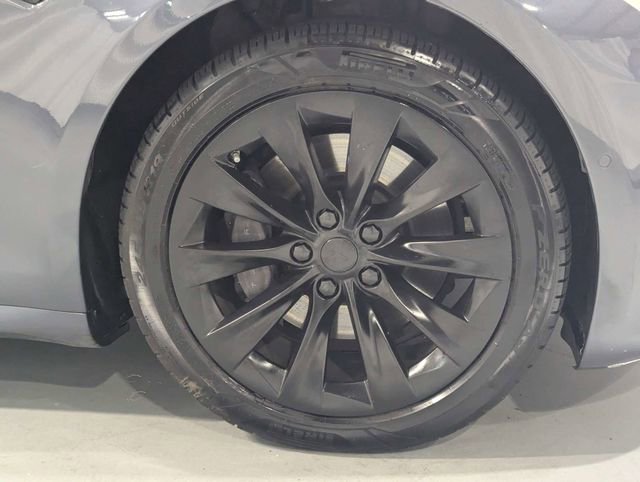 Used 2020 Tesla Model S Long Range image 26