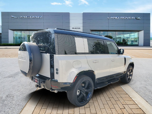 New 2026 Land Rover Defender 110 X-Dynamic SE AWD/4WD image 4