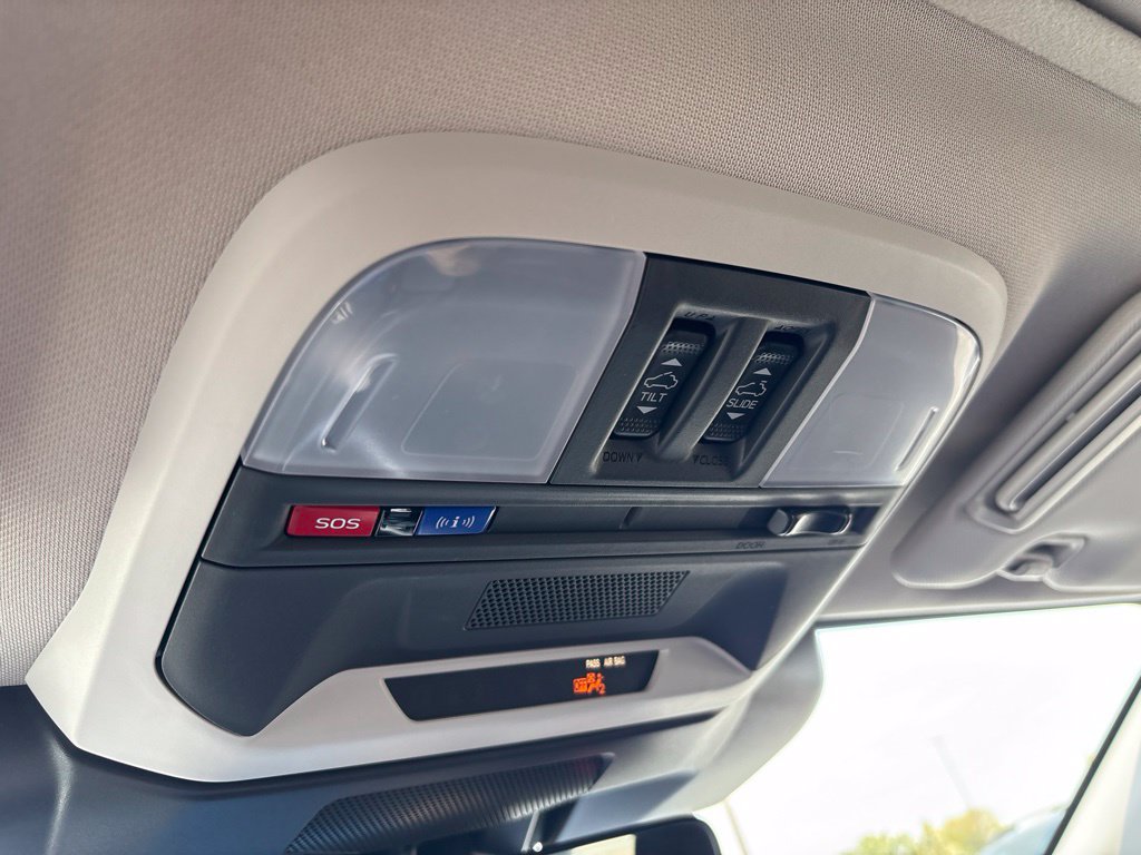 Certified 2025 Subaru Crosstrek 2.5i Premium AWD/4WD image 19