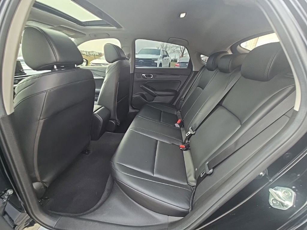 Used 2025 Acura Integra Base image 25