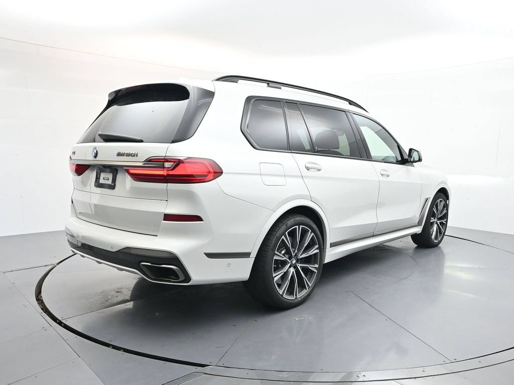 Used 2022 BMW X7 M50i AWD/4WD image 7