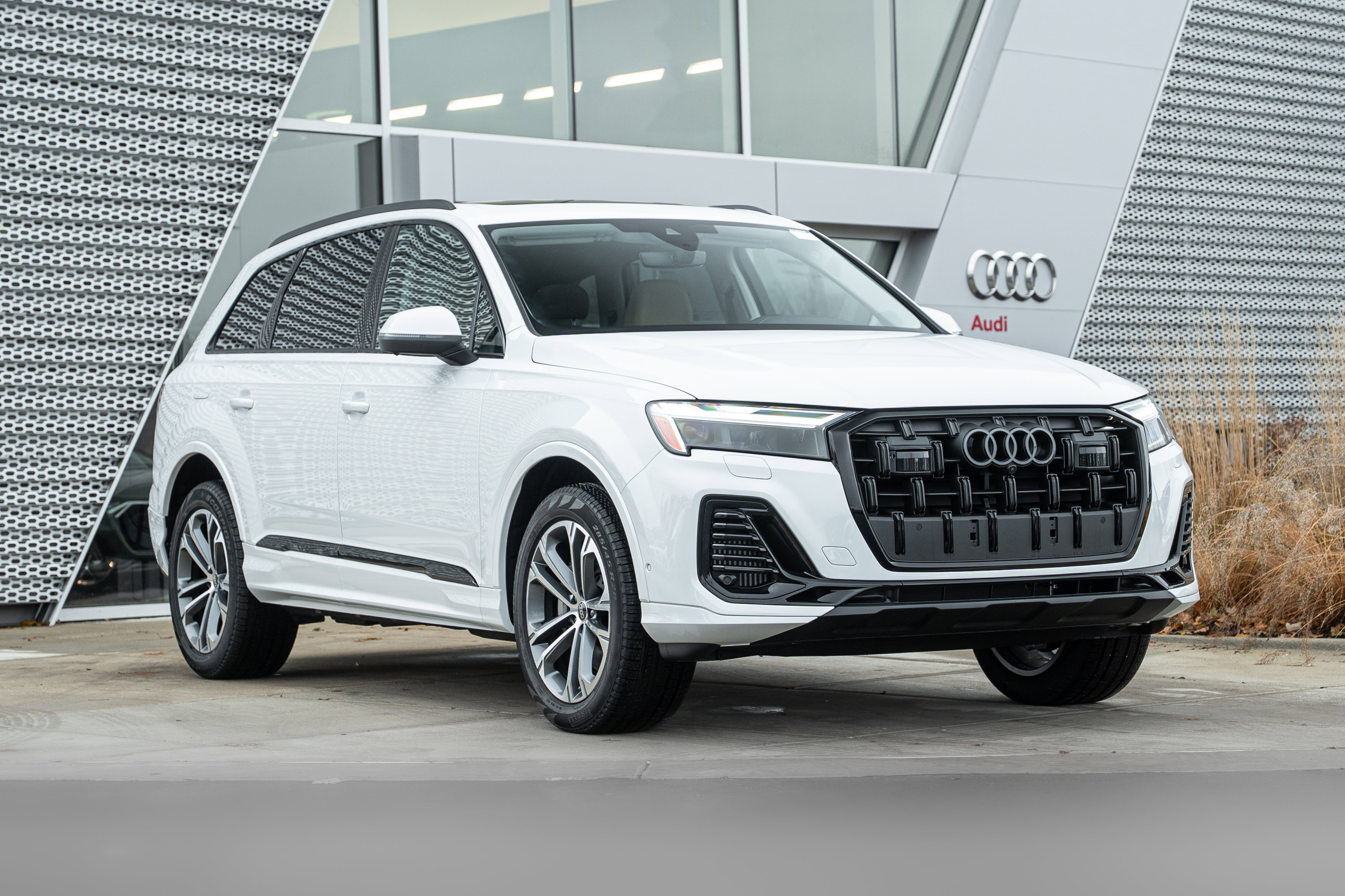 New 2026 Audi Q7 3.0T Premium