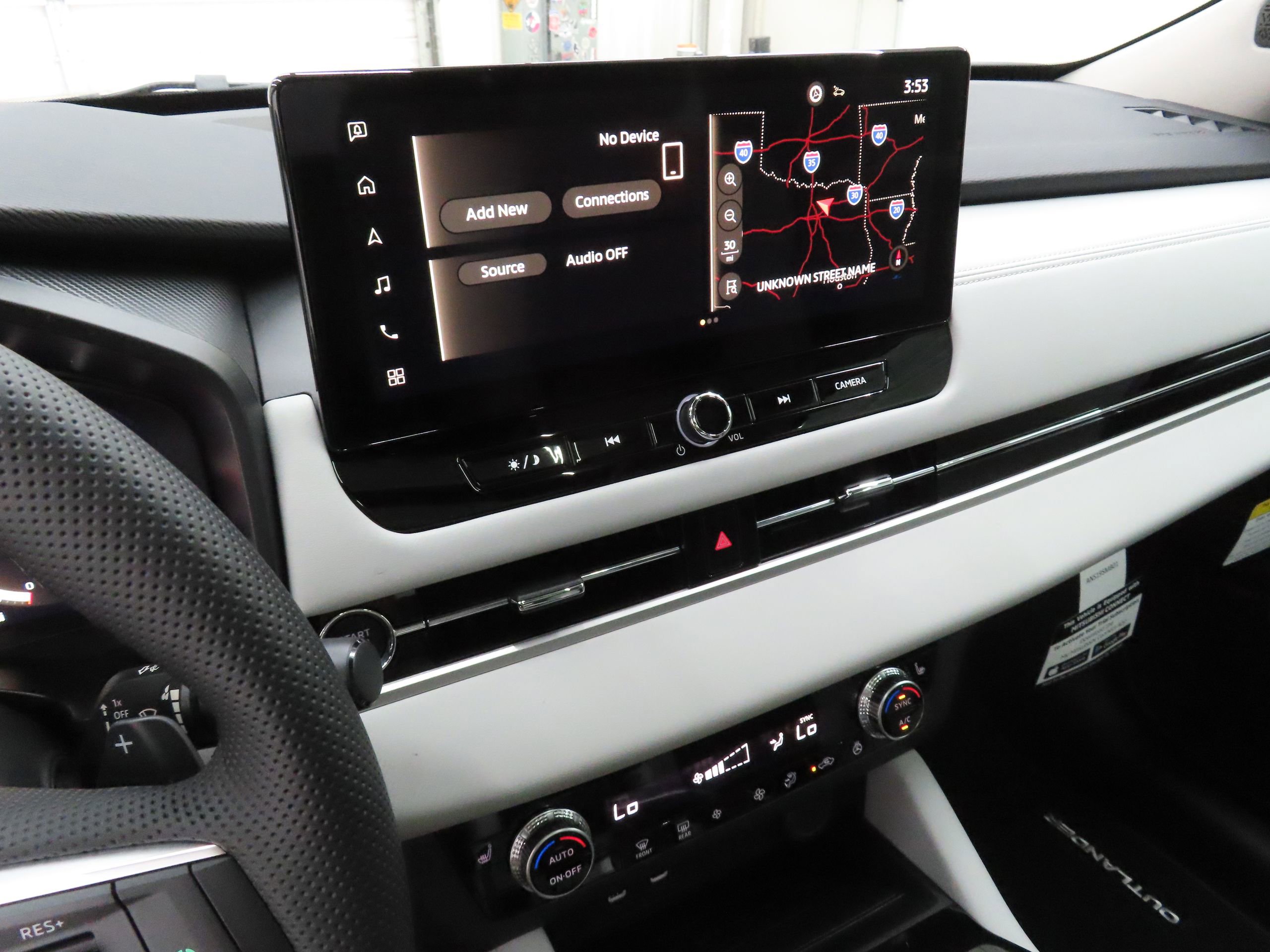 New 2026 Mitsubishi Outlander SE FWD image 15