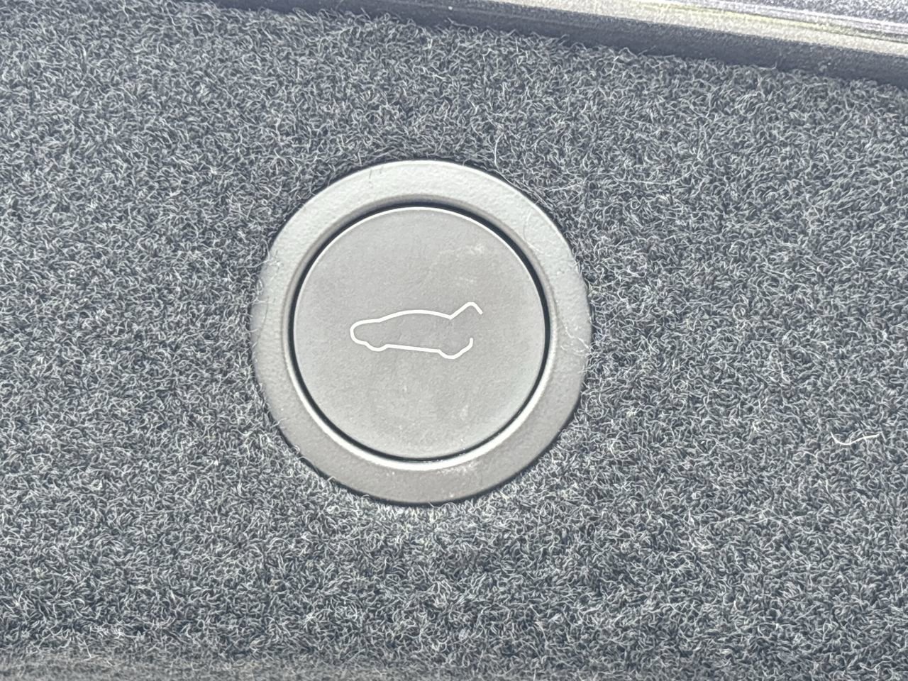 Used 2025 Tesla Model 3 Long Range AWD/4WD image 9