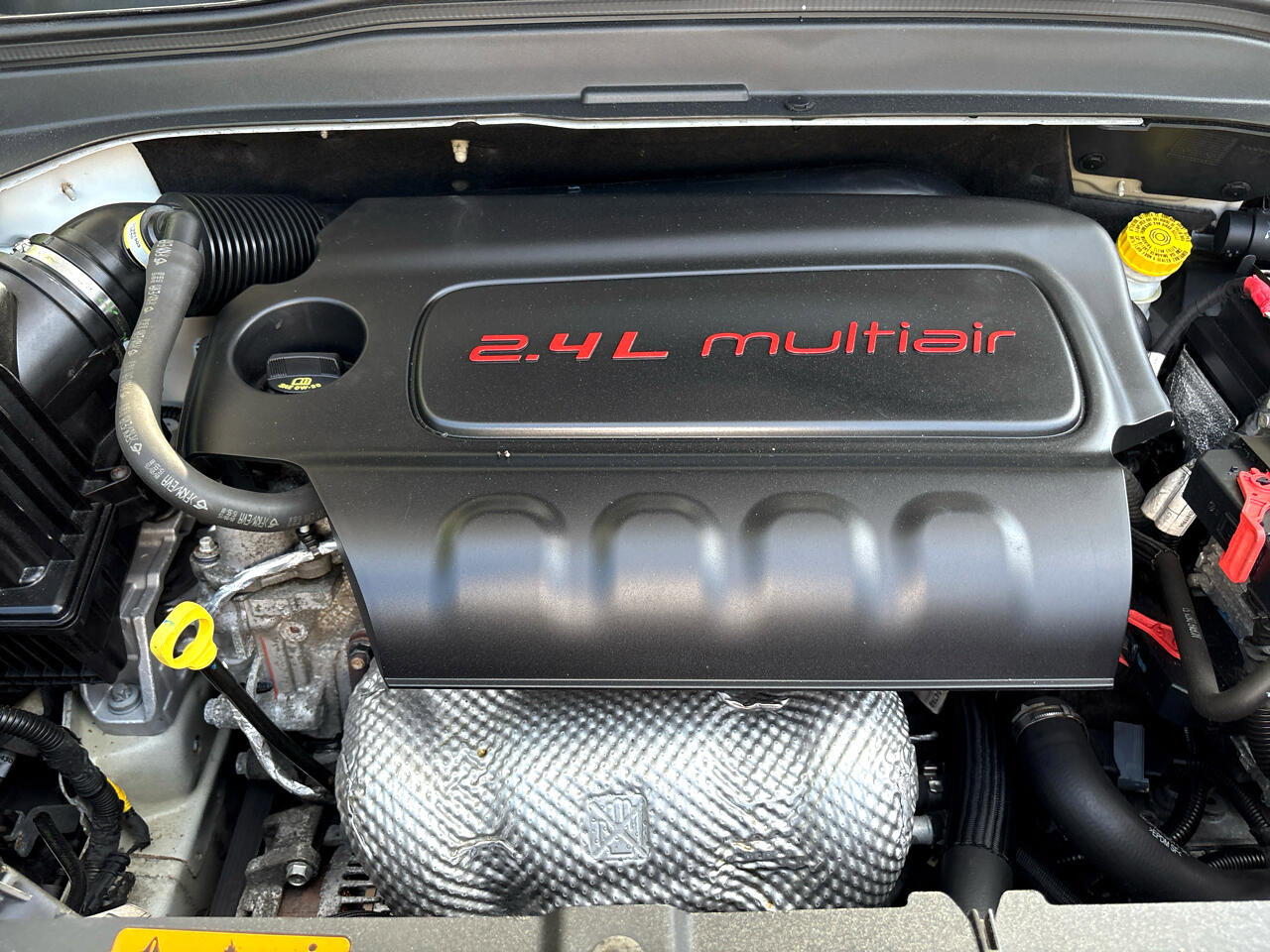 Used 2016 Jeep Renegade Latitude w/ Popular Equipment Group image 15