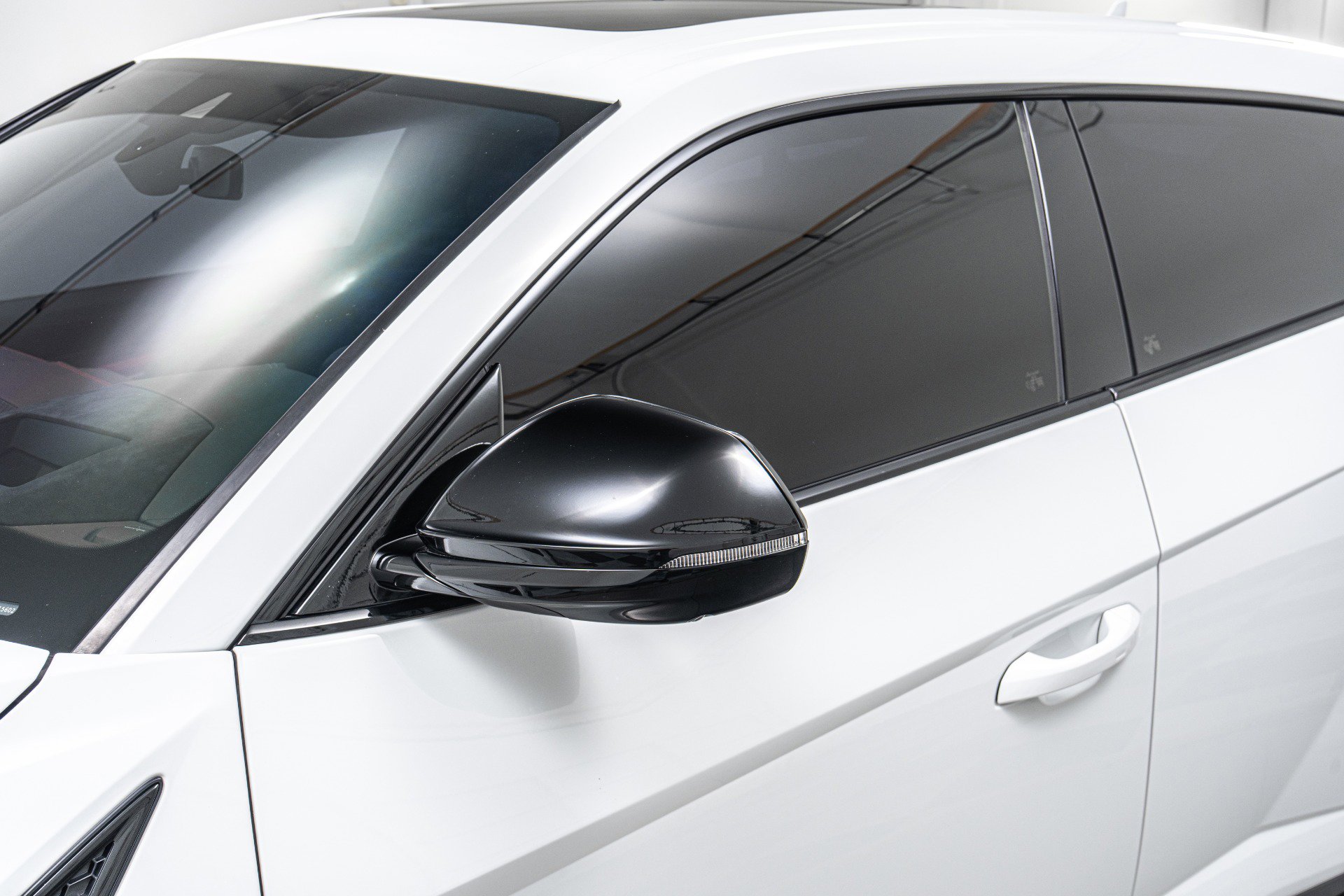 Used 2021 Lamborghini Urus -Bang and Olufsen Audio, Two-T image 39