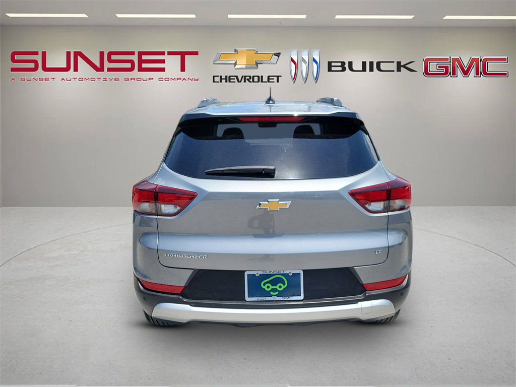 Certified 2024 Chevrolet TrailBlazer LT w/ Convenience Package FWD image 5