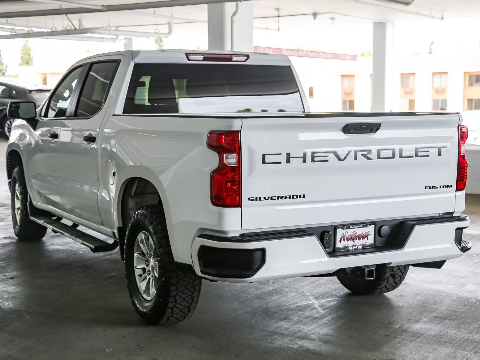 Used 2022 Chevrolet Silverado 1500 Custom w/ LPO, Dark Essentials Package RWD image 2