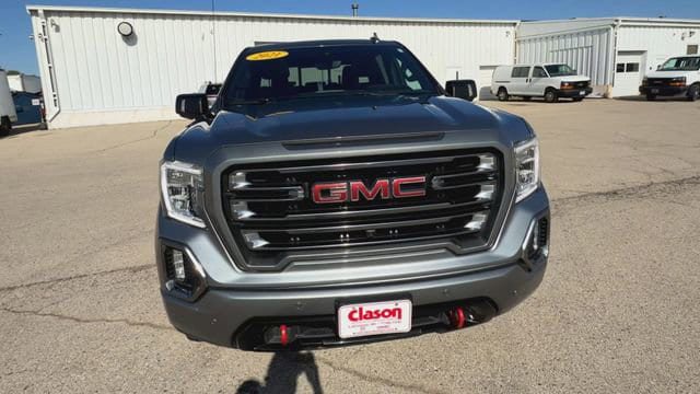 Used 2021 GMC Sierra 1500 AT4 w/ Technology Package AWD/4WD image 4