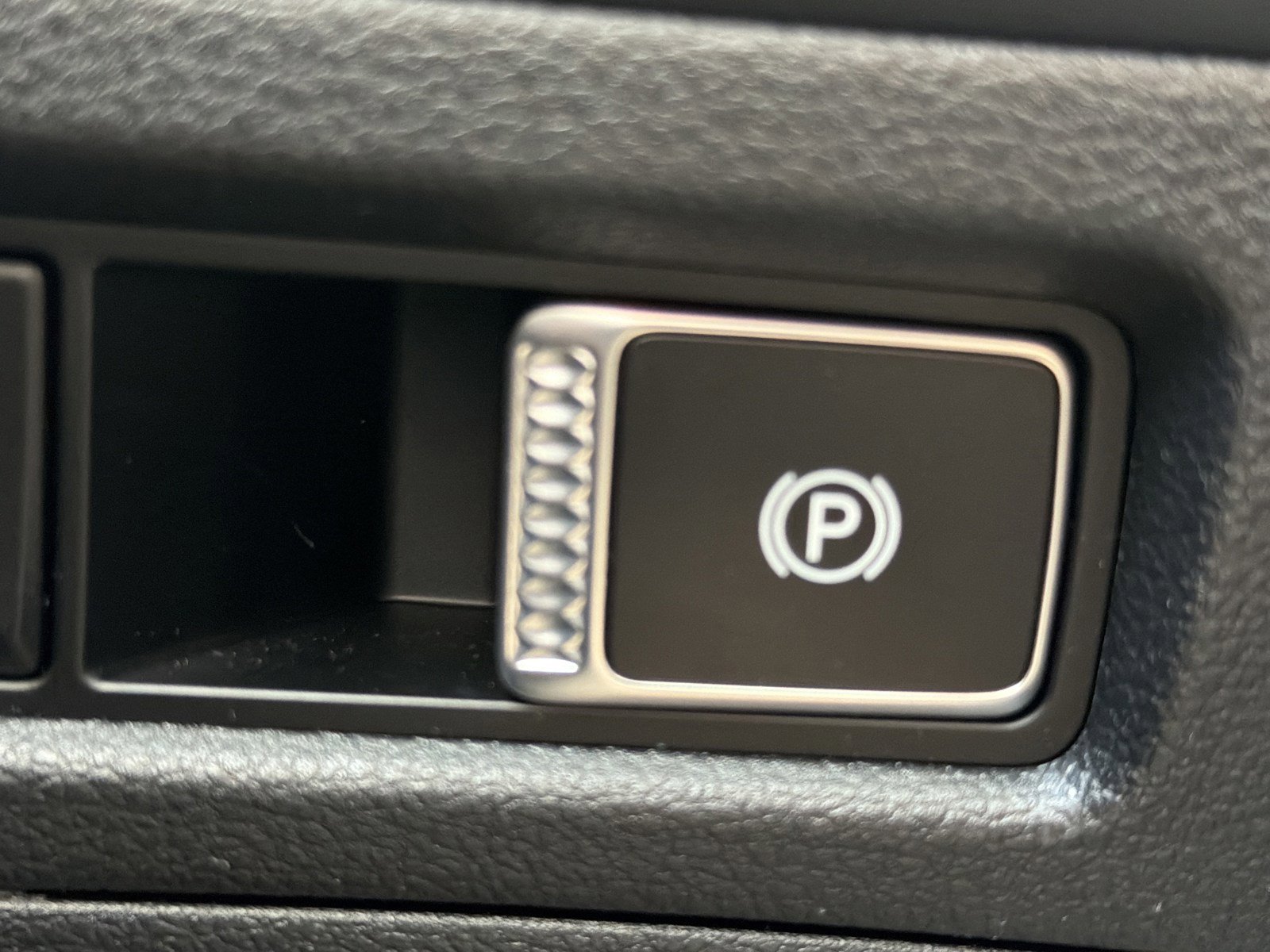 Used 2022 Hyundai Santa Fe Limited w/ Cargo Package image 29