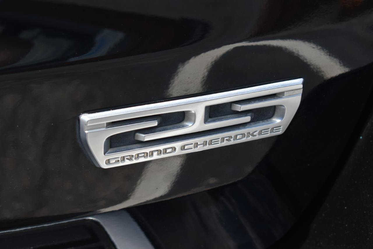 Used 2018 Jeep Grand Cherokee Limited AWD/4WD image 44