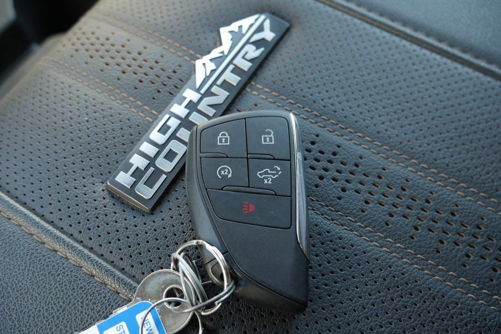 Used 2024 Chevrolet Silverado 3500 High Country w/ High Country Premium Package image 20