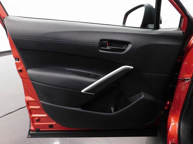 Used 2025 Toyota Corolla Cross AWD Hybrid image 18