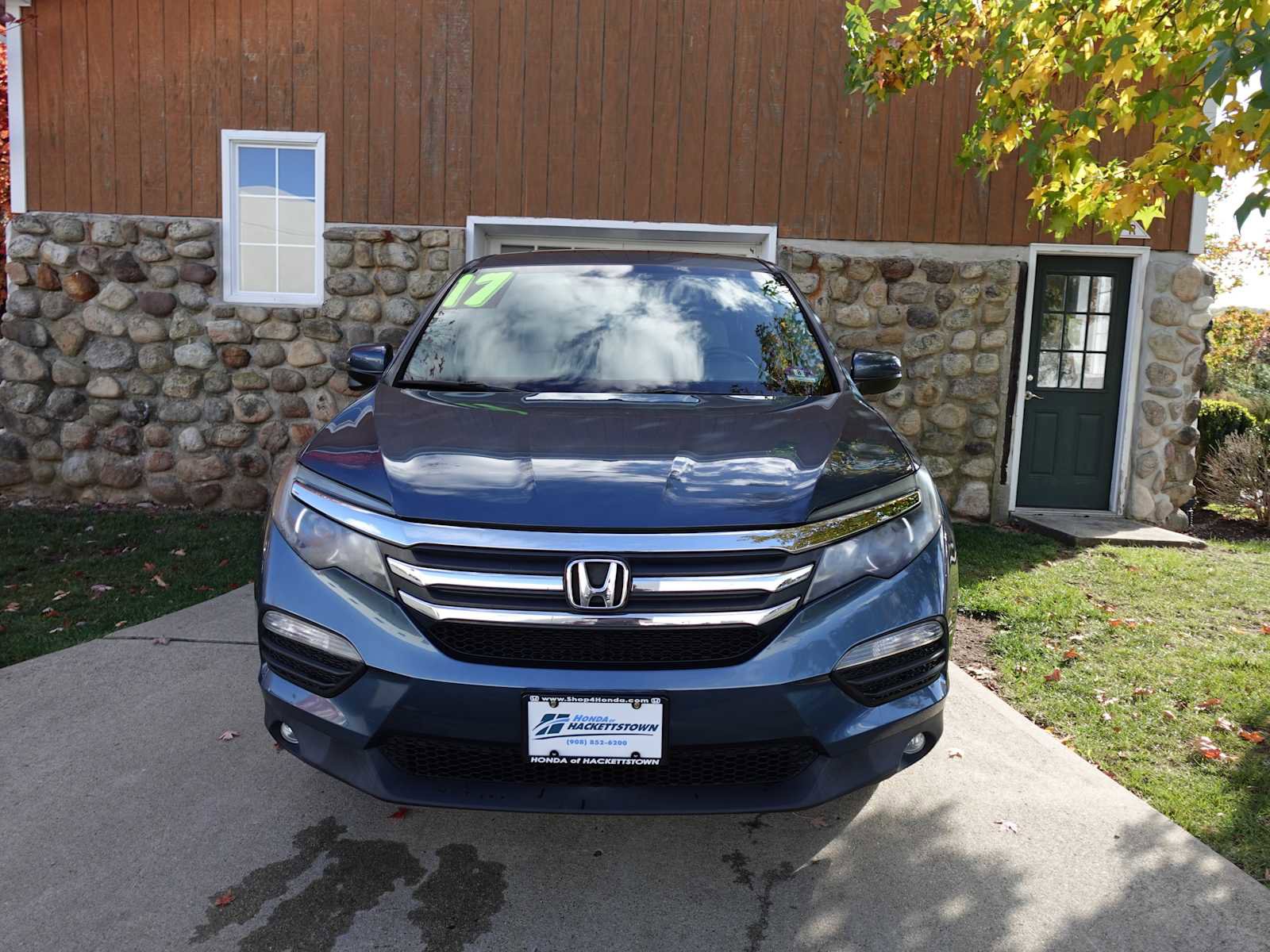 Certified 2017 Honda Pilot EX-L image 2