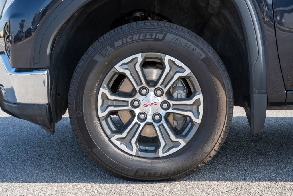 Used 2025 GMC Sierra 1500 SLT AWD/4WD image 33