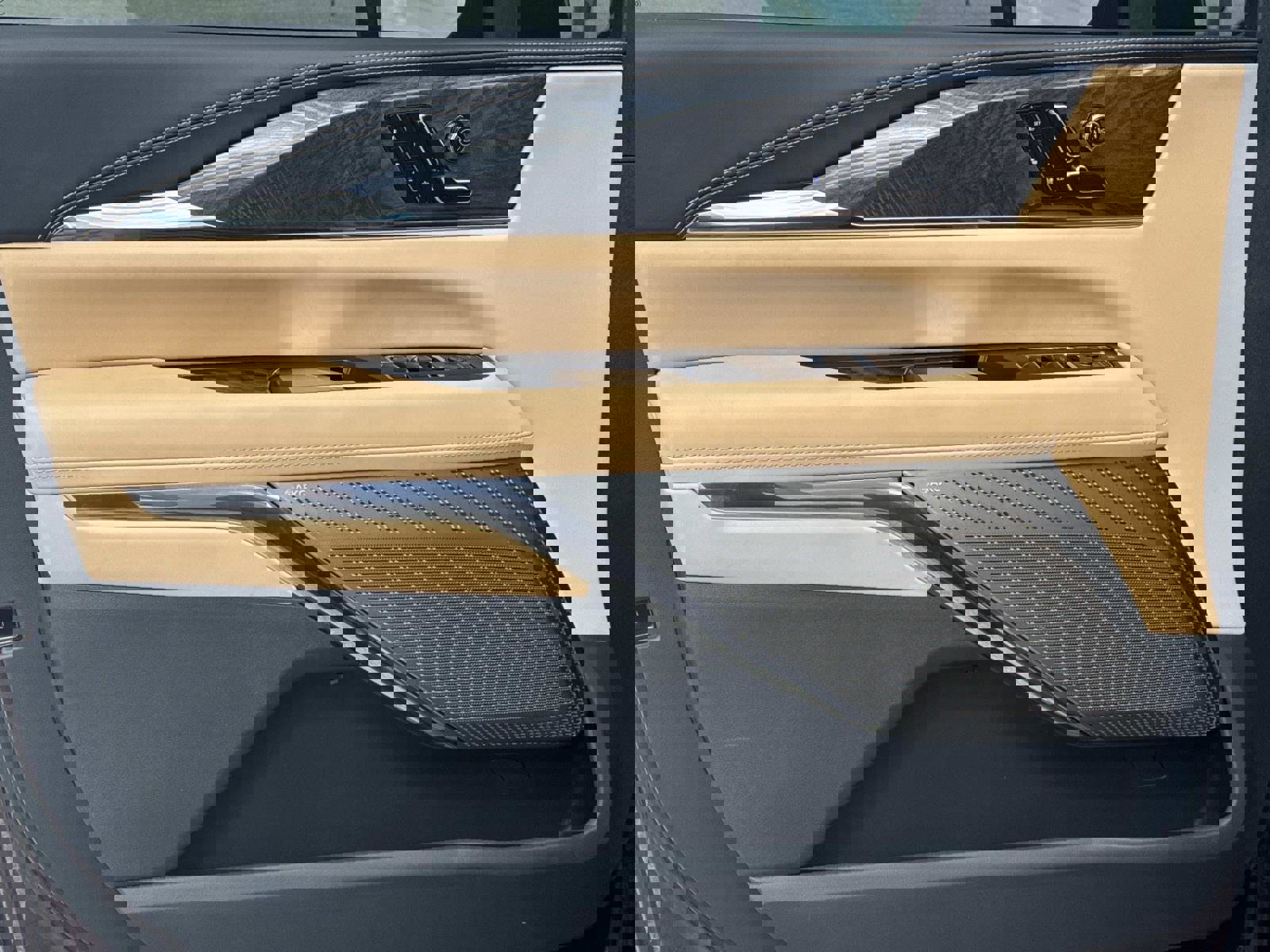 New 2026 Cadillac Escalade IQL Sport 2 w/ LPO, Floor Liner Package image 17