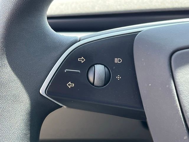 Used 2025 Tesla Model 3 Long Range RWD image 16