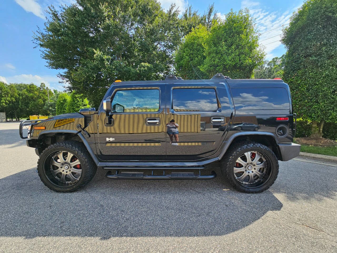 Used 2003 HUMMER H2 w/ Preferred Equipment Group image 2