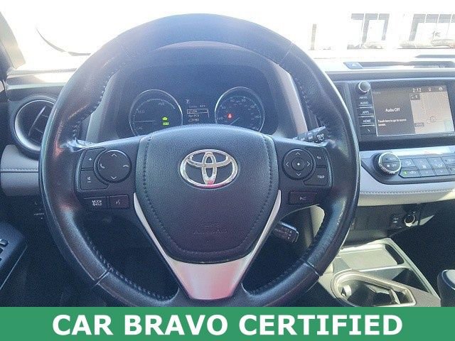 Used 2018 Toyota RAV4 XLE image 32
