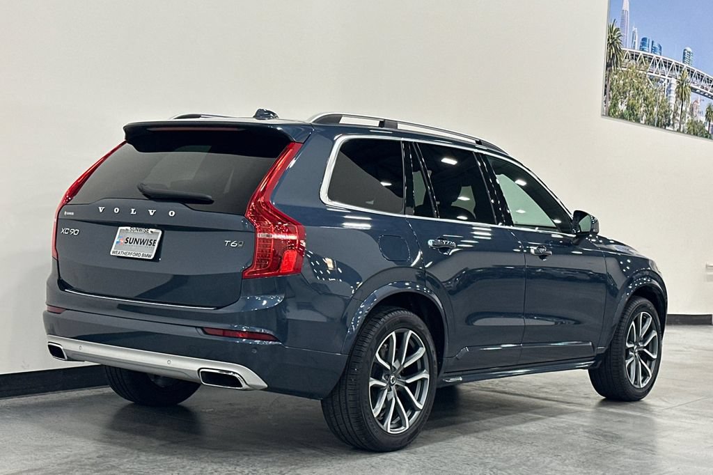 Used 2019 Volvo XC90 T6 Momentum w/ Protection Package Premier AWD/4WD image 4