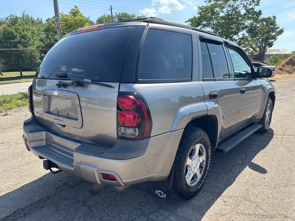 Used 2006 Chevrolet TrailBlazer LS w/ LS Preferred Equipment Group AWD/4WD image 3