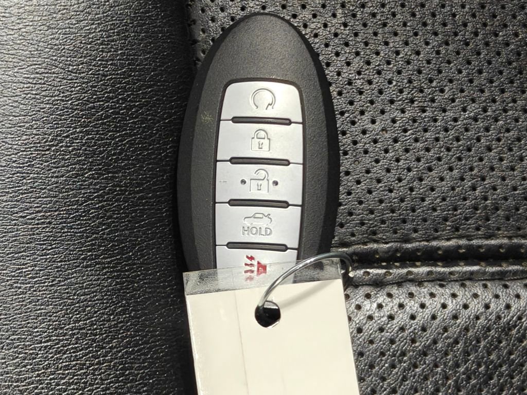 Used 2019 Nissan Pathfinder Platinum AWD/4WD image 19