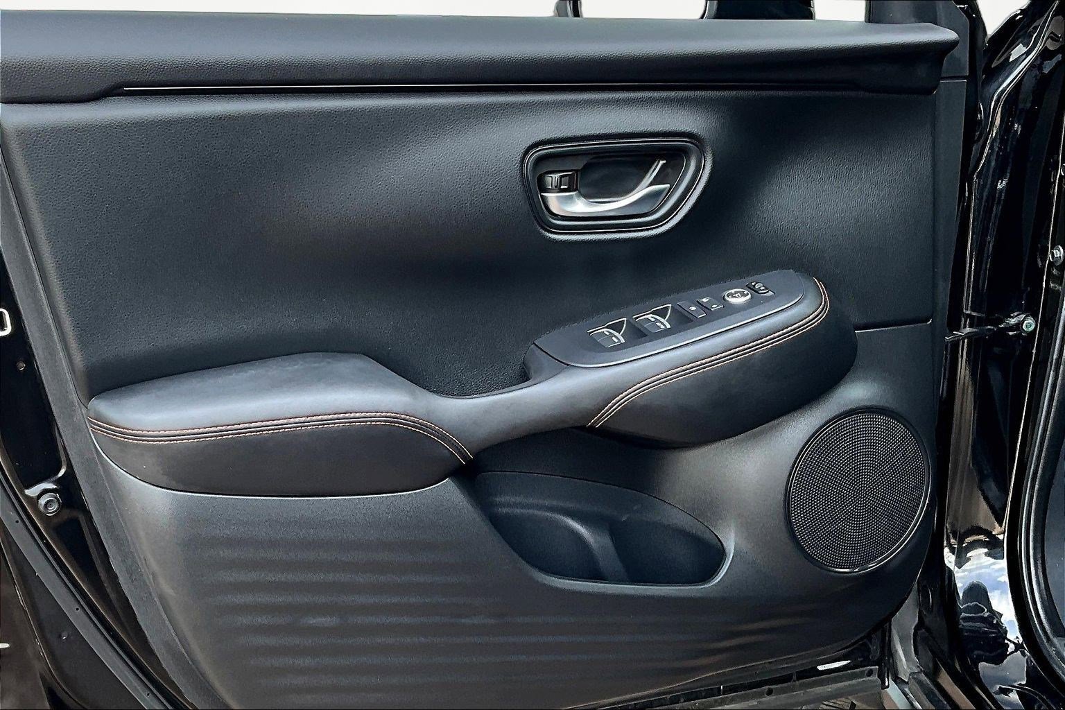 Used 2024 Honda HR-V Sport image 19