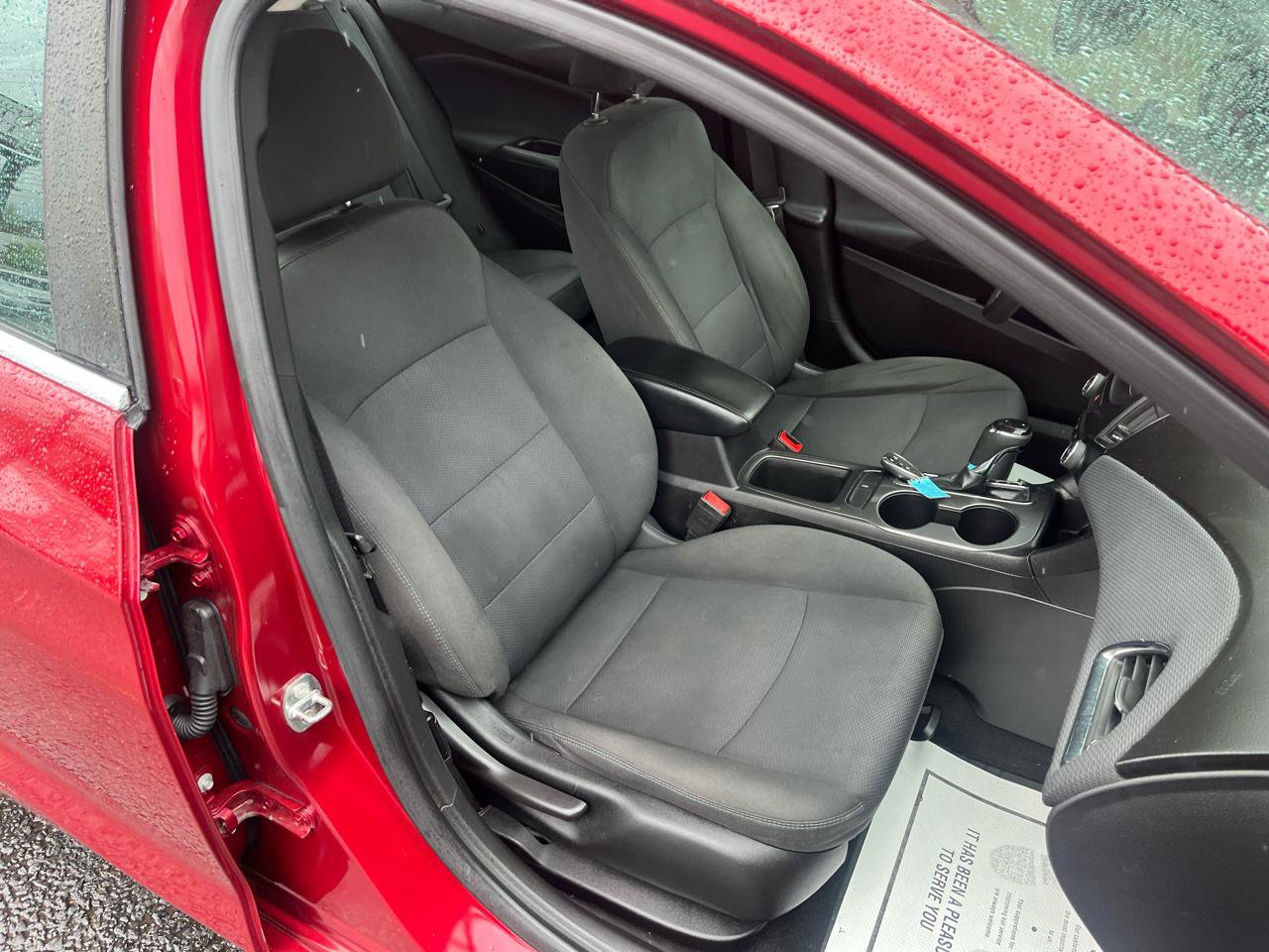 Used 2018 Chevrolet Cruze LT w/ Convenience Package FWD image 29