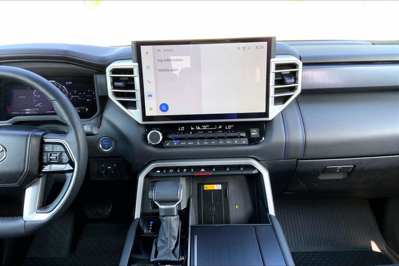 Used 2024 Toyota Sequoia Platinum AWD/4WD image 6