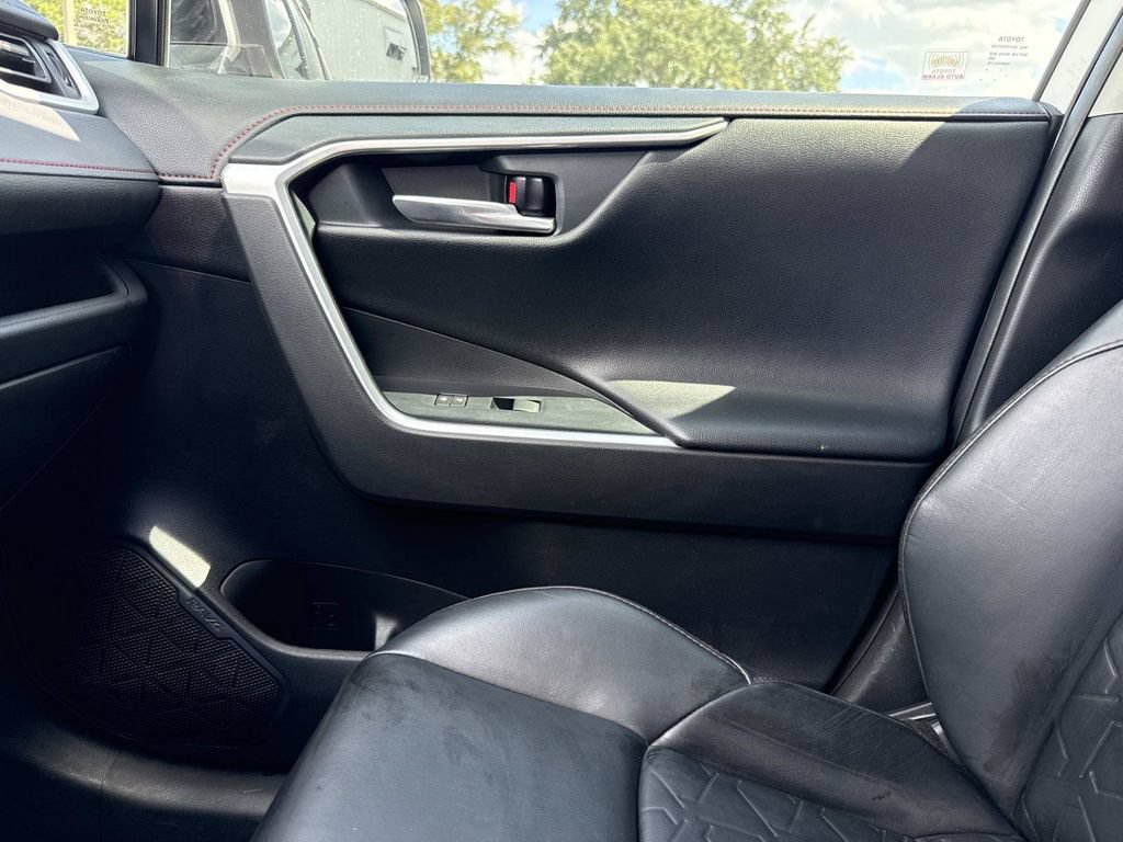 Used 2020 Toyota RAV4 TRD Off-Road AWD/4WD image 28