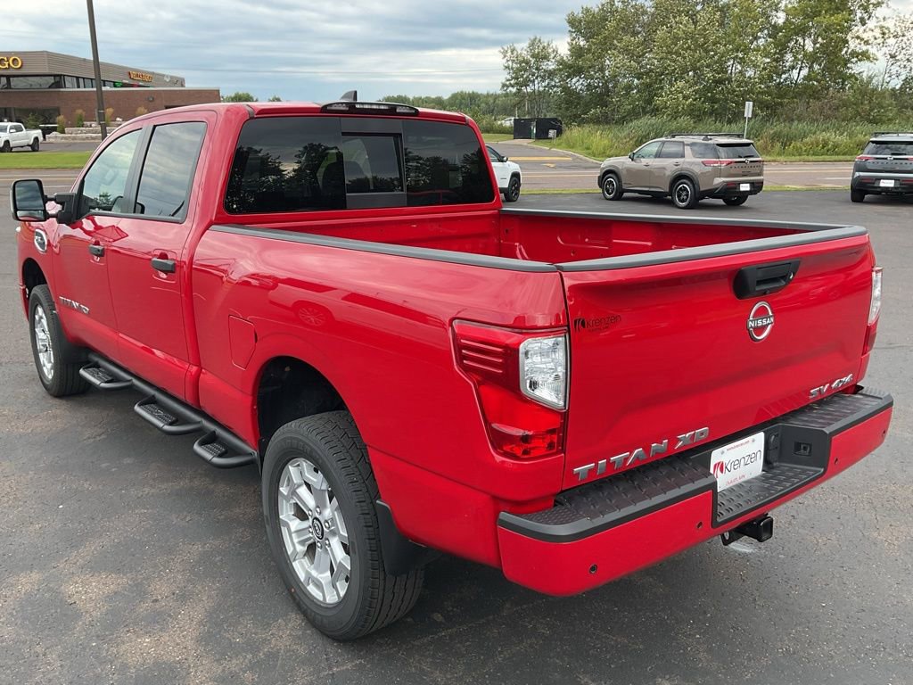 Used 2024 Nissan Titan SV w/ SV Convenience Package AWD/4WD image 7