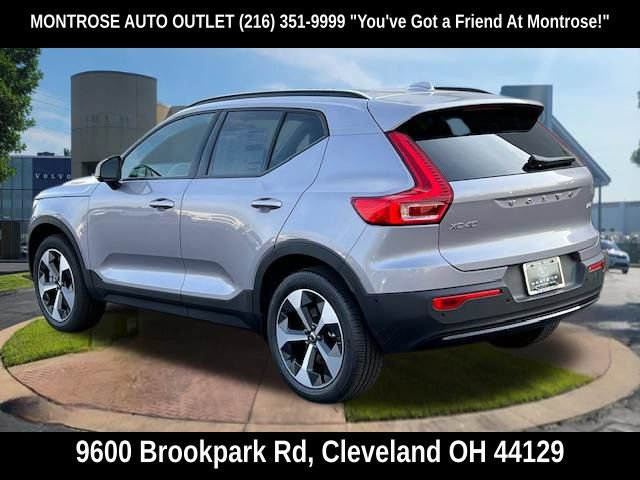 New 2026 Volvo XC40 B5 Plus w/ Protection Package Premier AWD/4WD image 4