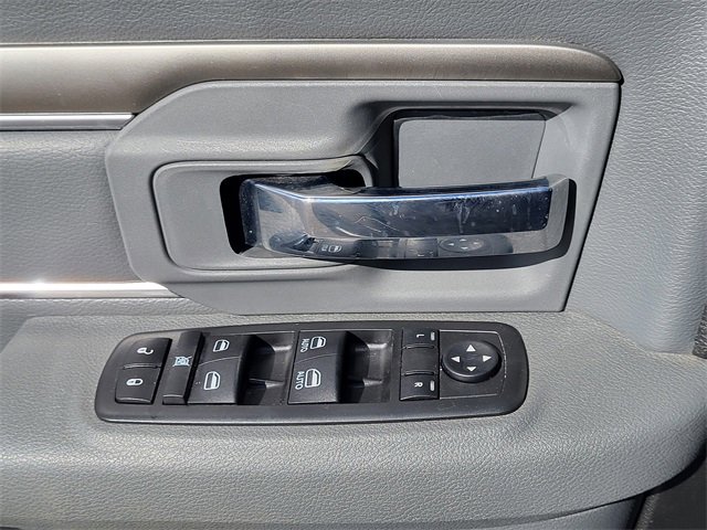 Used 2019 RAM 1500 Classic Warlock w/ Electronics Group image 16