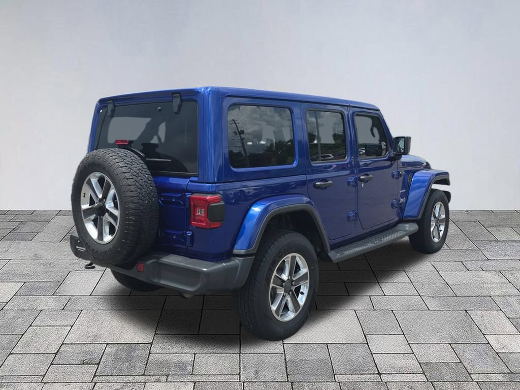 Used 2018 Jeep Wrangler Unlimited Sahara AWD/4WD image 7