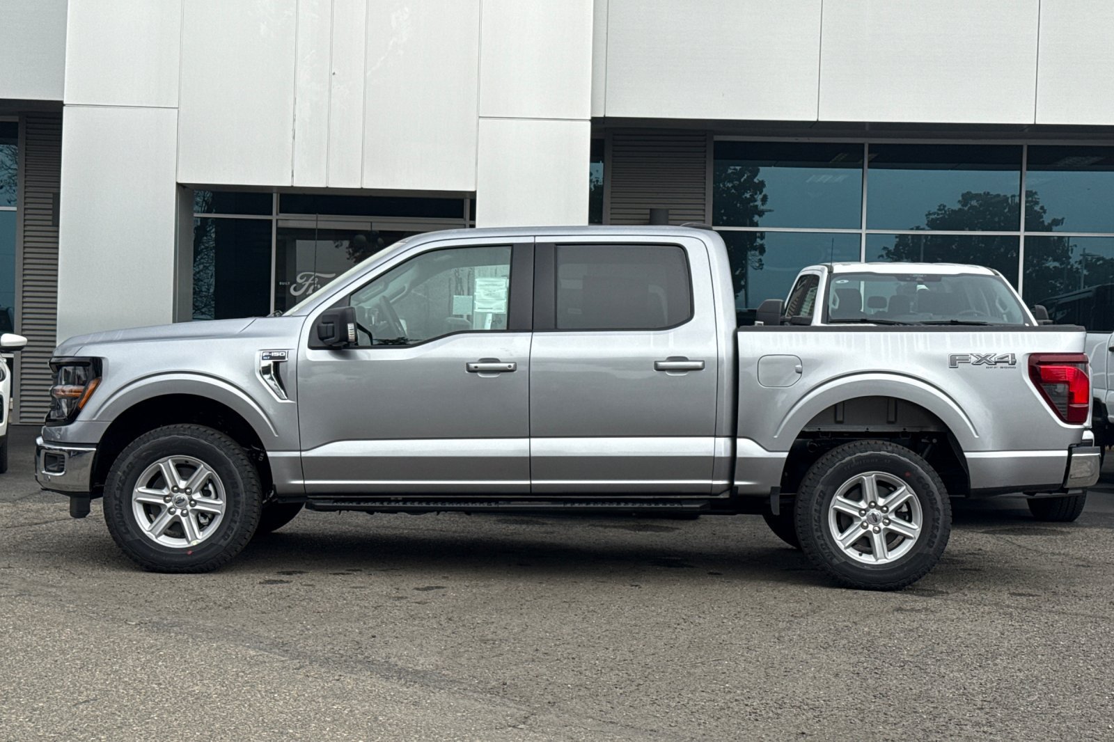 New 2026 Ford F150 XLT w/ Equipment Group 302A MID AWD/4WD image 7