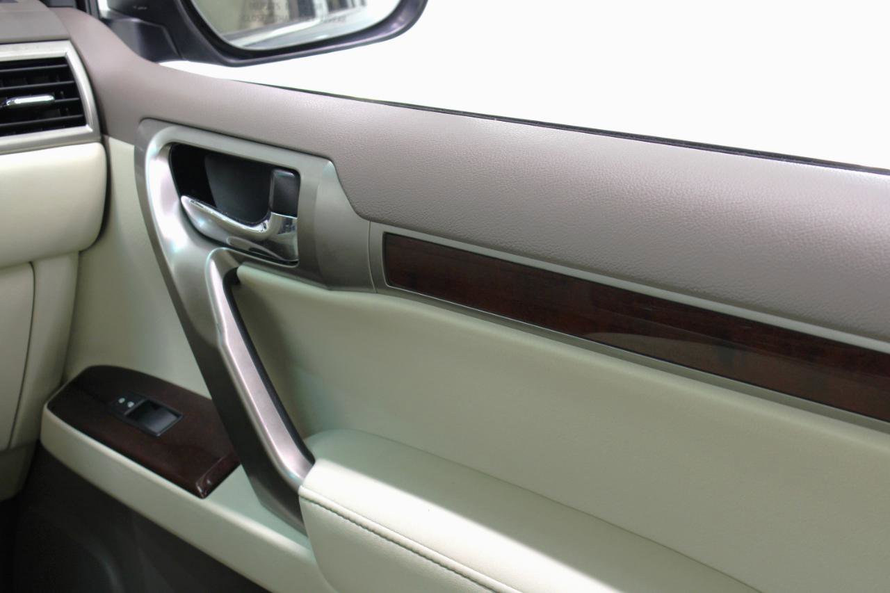 Used 2015 Lexus GX 460 w/ Premium Package AWD/4WD image 58